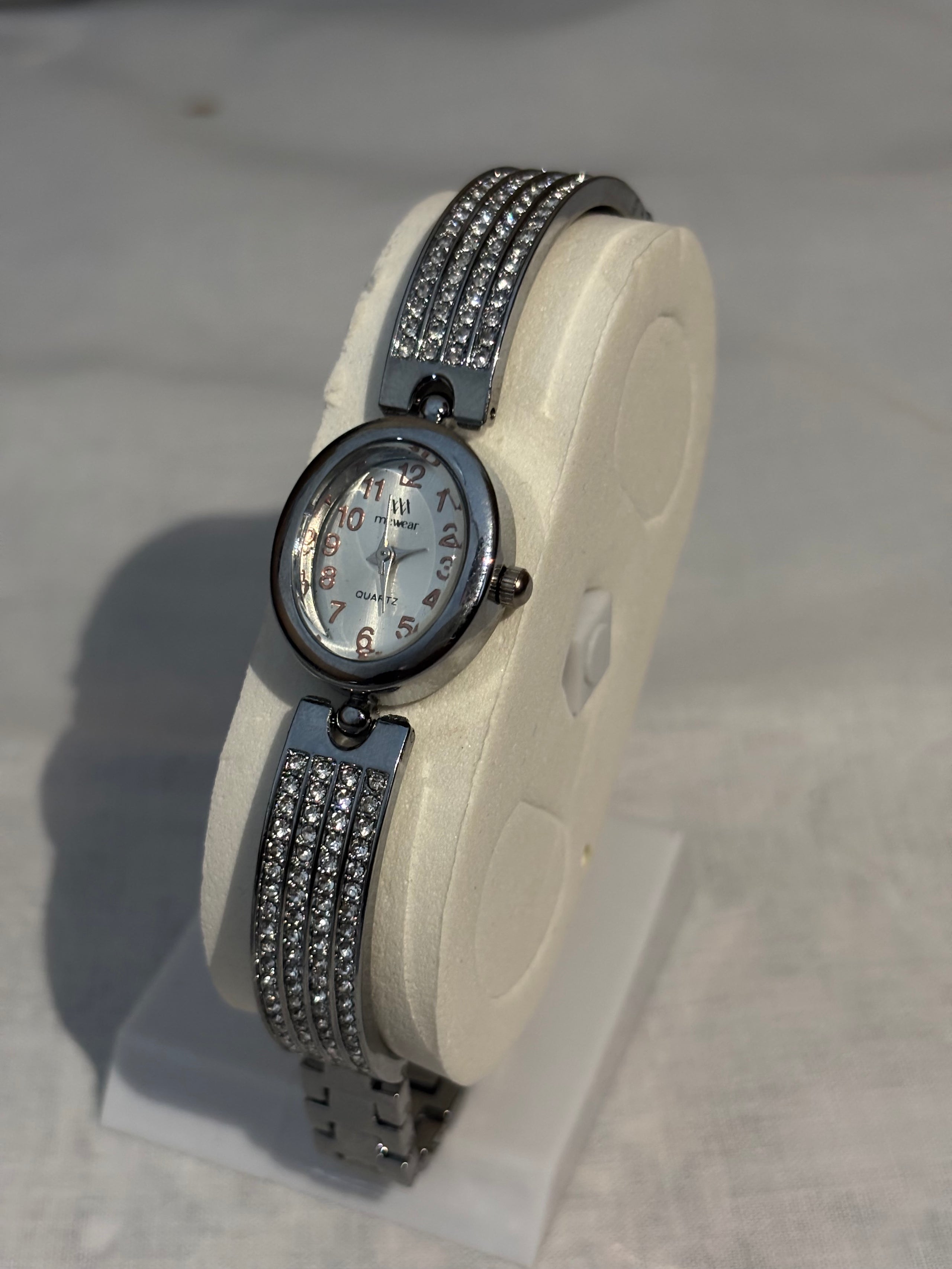 Silver Chain with white dial