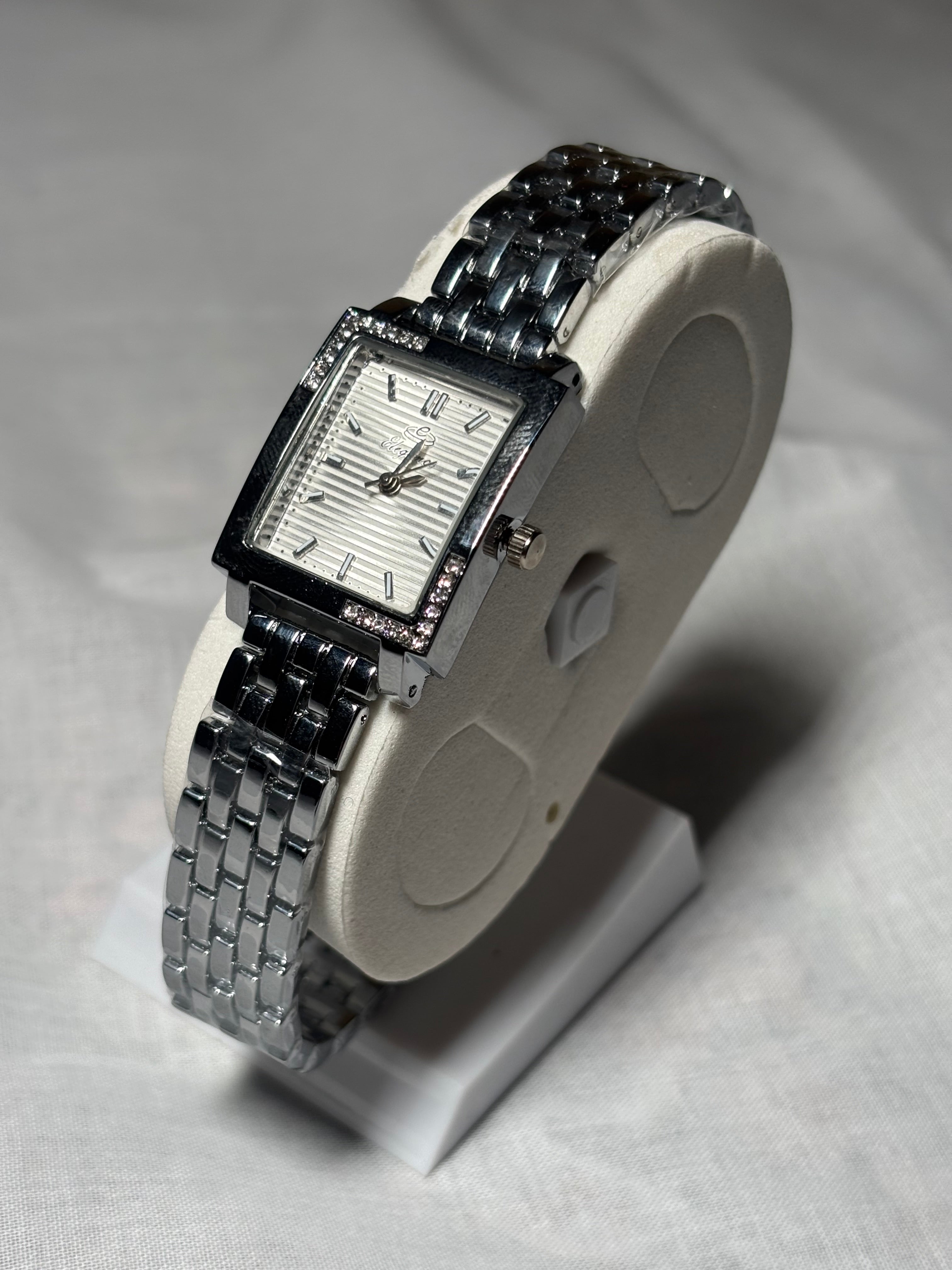 Silver Elegance watch with white dial